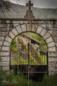 Входната порта към двора на църквата &bdquo;Свети Георги Руян&ldquo;