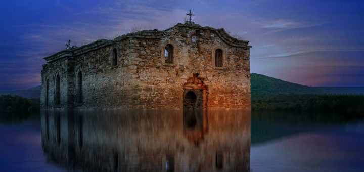 „Потопената църква“, язовир Жребчево