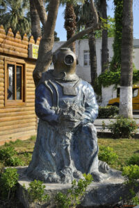 Скулптура не тежководолаз в Бодрум