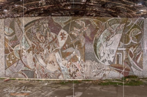 Мозайки в коридора опасващ главната зала на Дом-паметник Бузлуджа