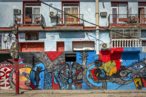 Алея Callej&oacute;n de Hamel - пъстри графити