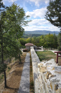 Крепостна стена на Цари Мали Град