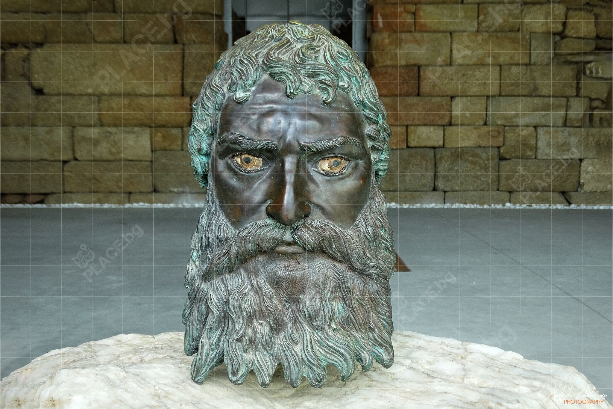 Тракийска гробница Севт III в могила Голяма Косматка