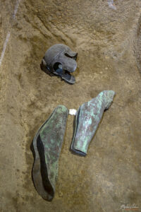 Елементи от въоръжението намерени в погребалната камера на гробницата на Севт III