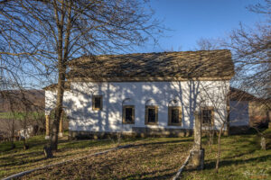 Църквата "Св. Архангел Михаил"