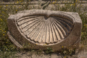Джераш - изящни каменни орнаменти