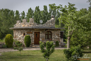 Каменните къщи край Карлуково