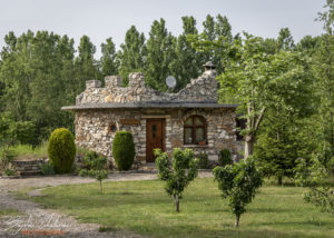 Каменните къщи край Карлуково