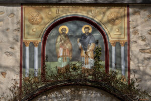 Иконата над входа на Кукленския манастир &bdquo;Св. Св. Козма и Дамян&ldquo;