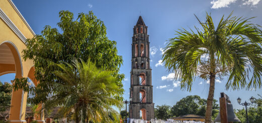 Колониалната къща и кулата Manaca Iznaga