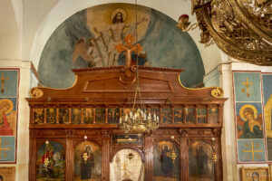 Олтара на църква Свети Георги, Мадаба