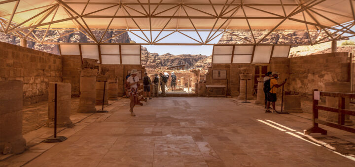 Петра - Цъквата