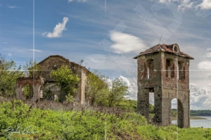 Потопената църква &bdquo;Св. Възнесение&ldquo; до село Живовци