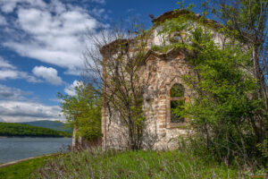 Потопената църква &bdquo;Св. Възнесение&ldquo;, с. Живовци