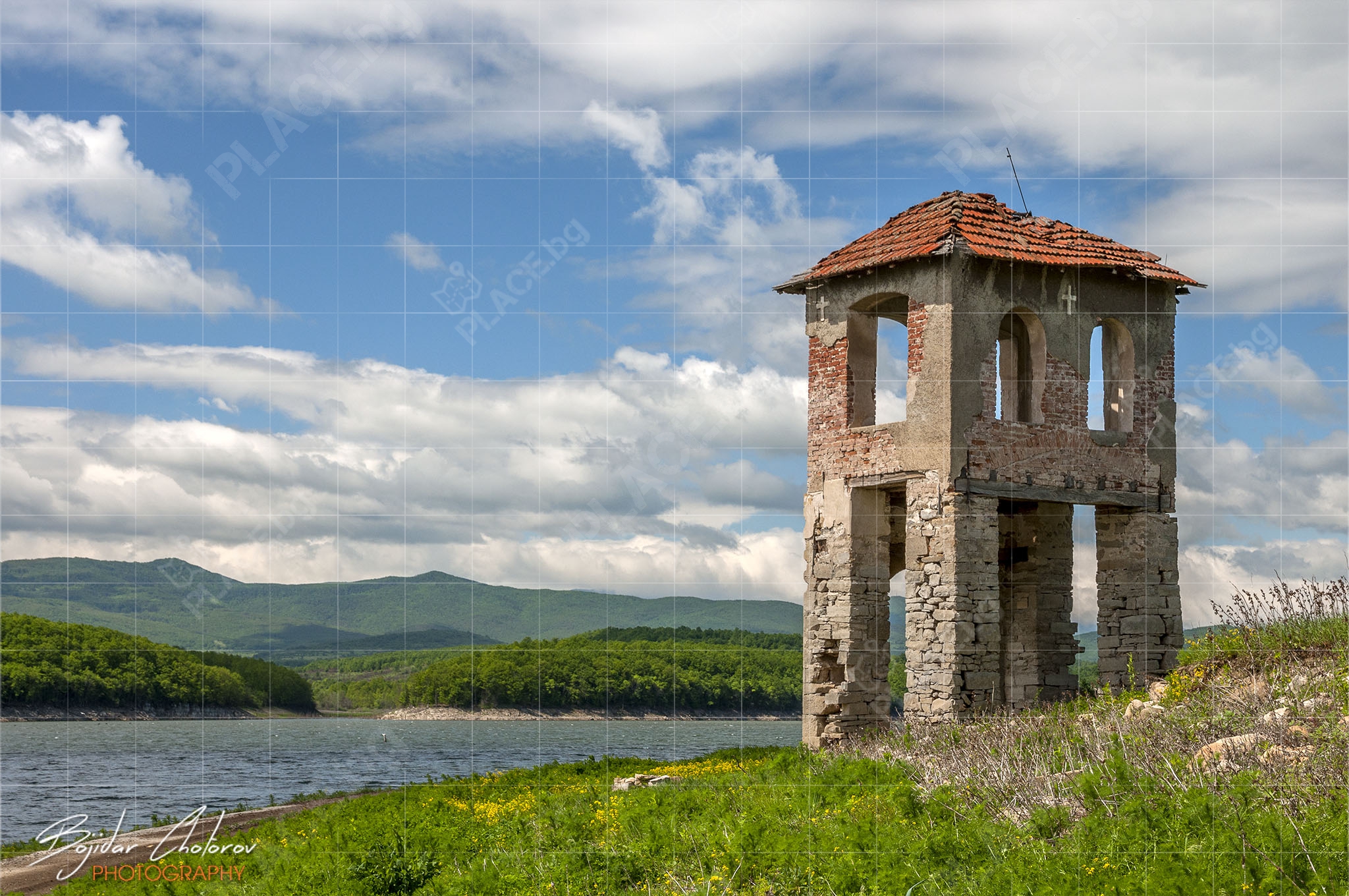 Потопената църква „Св. Възнесение“, с. Живовци