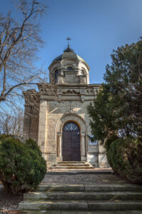 Румънски мавзолей-костница, с. Гривица