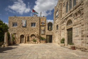 Стара традиционна фасада на къщата на Ибрахим Туали