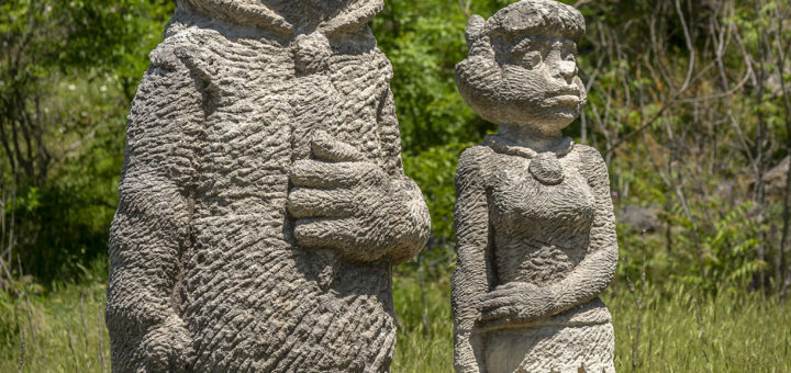 Семейство Флинтстоун край Карлуково