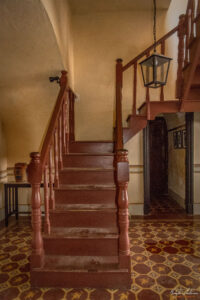 Стълбището към кулата на манастира